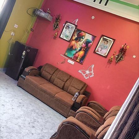 Shri Ram Sharnam Hotel Ayodhya Екстериор снимка